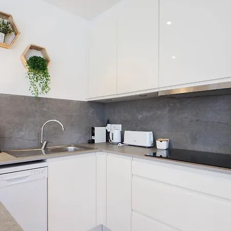 Preciosos Reformados En בית נופש *